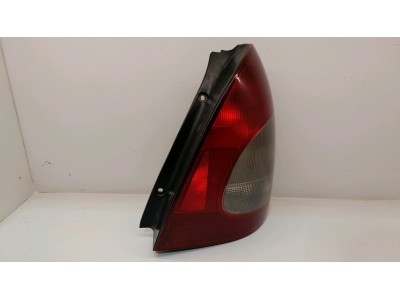 PILOTO TRASERO DERECHO DAEWOO NUBIRA 2000