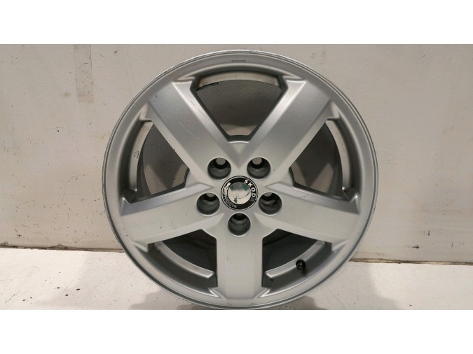 LLANTA SO SKODA OCTAVIA 2002
