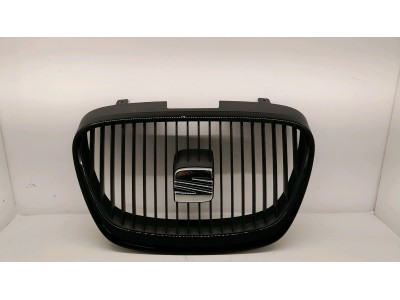 REJILLA DELANTERA SEAT ALTEA 2009