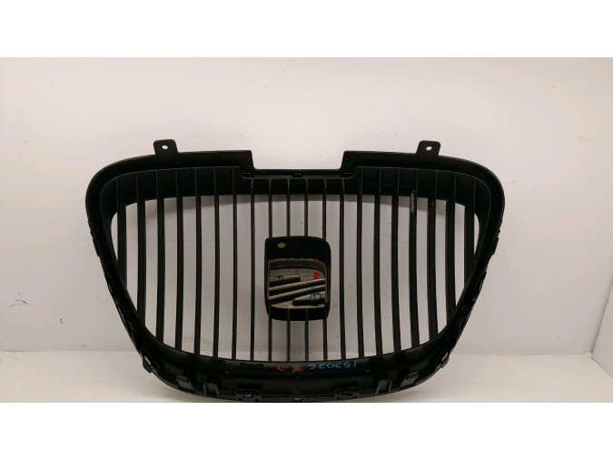 REJILLA DELANTERA SEAT ALTEA 2009