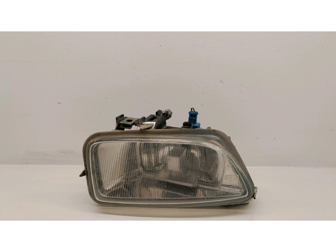 faro antiniebla derecho CITROEN SAXO 2000