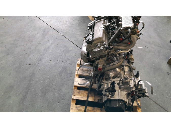 MOTOR CON ACCESORIOS Y CAJA DE CAMBIOS SUZUKI BALENO 2001