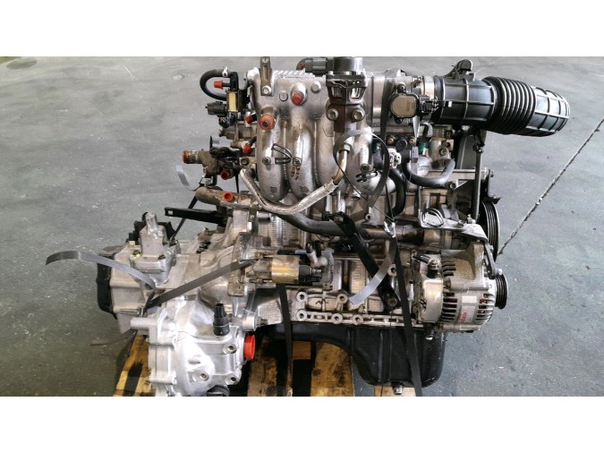 MOTOR CON ACCESORIOS Y CAJA DE CAMBIOS SUZUKI BALENO 2001