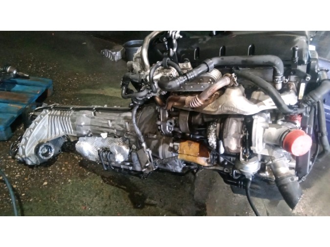 MOTOR CON ACCESORIOS SIN CAJA DE CAMBIOS VOLKSWAGEN TOUAREG 2005