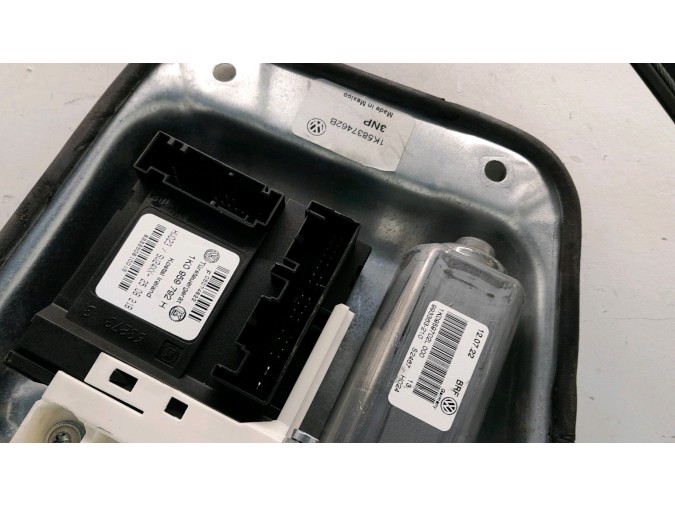 ELEVALUNAS DELANTERO DERECHO VOLKSWAGEN JETTA 2006