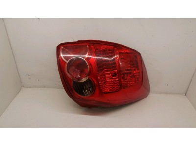 PILOTO TRASERO DERECHO  TOYOTA AURIS 2007