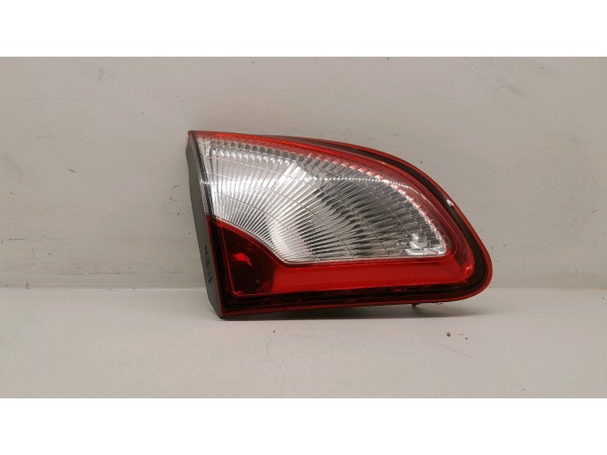 PILOTO TRASERO IZQUIERDO INTERIOR NISSAN QASHQAI ROJO / BLANCO 2011