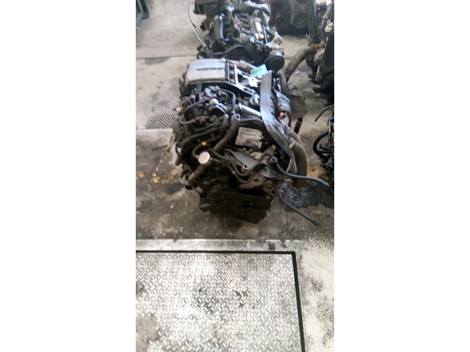 MOTOR CON ACCESORIOS SIN CAJA DE CAMBIOS CITROEN C4 PICASSO