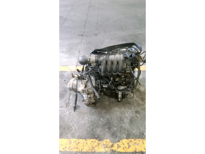 MOTOR CON ACCESORIOS Y CAJA DE CAMBIOS CITROEN XSARA 2004