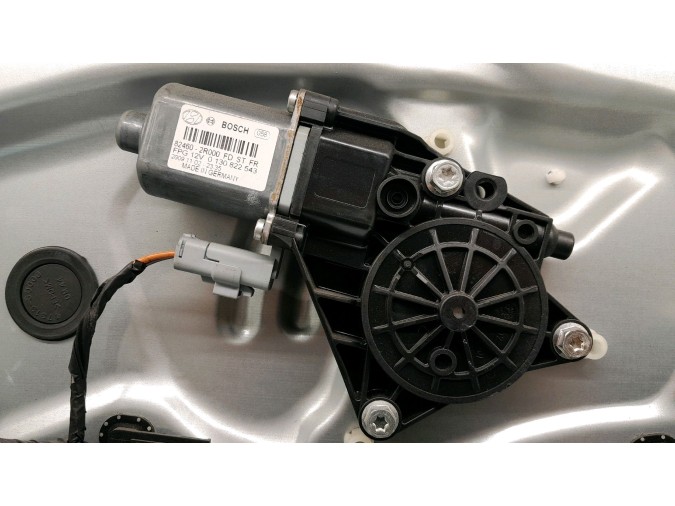 ELEVALUNAS DELANTERO DERECHO HYUNDAI I30 2010