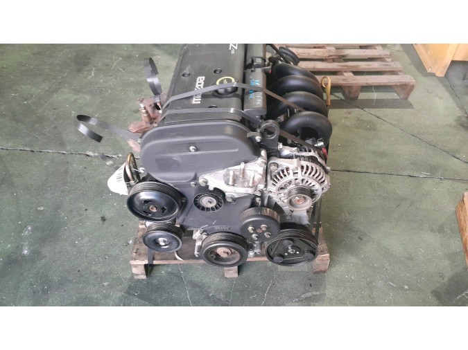 MOTOR CON ACCESORIOS Y CAJA DE CAMBIOS MAZDA 121 1996