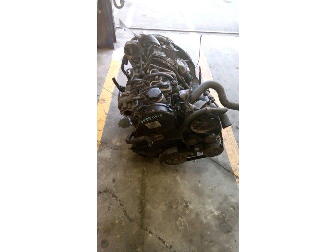 MOTOR CON ACCESORIOS Y CAJA DE CAMBIOS VOLVO S80 2002