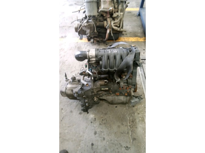 MOTOR CON ACCESORIOS Y CAJA DE CAMBIOS CITROEN C4 2005