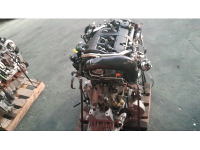 MOTOR CON ACCESORIOS Y CAJA DE CAMBIOS CITROEN C5 2005