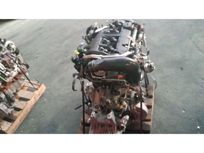 MOTOR CON ACCESORIOS Y CAJA DE CAMBIOS CITROEN C5 2005