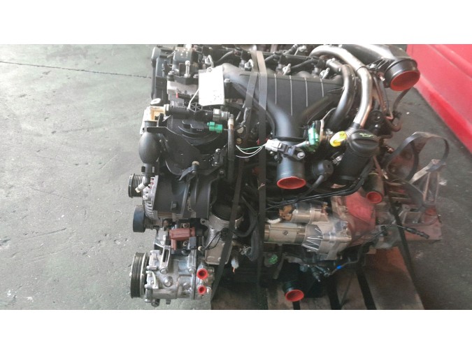 MOTOR CON ACCESORIOS Y CAJA DE CAMBIOS CITROEN C5 2005