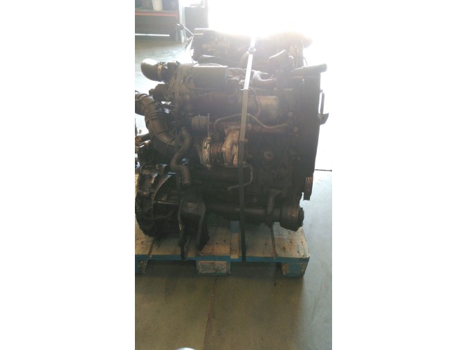 MOTOR CON ACCESORIOS Y CAJA DE CAMBIOS MITSUBISHI SPACE STAR 2003