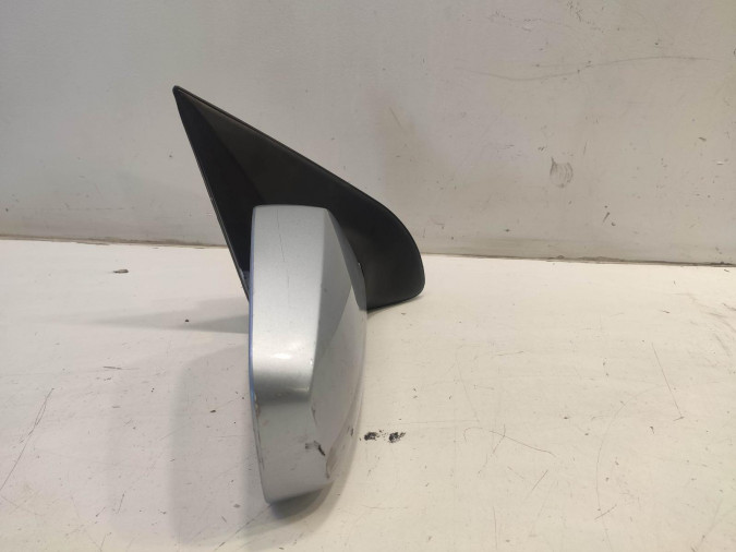 Retrovisor Derecho HYUNDAI I30 GRIS 2011