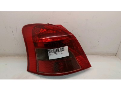 PILOTO TRASERO IZQUIERDO TOYOTA YARIS 2007