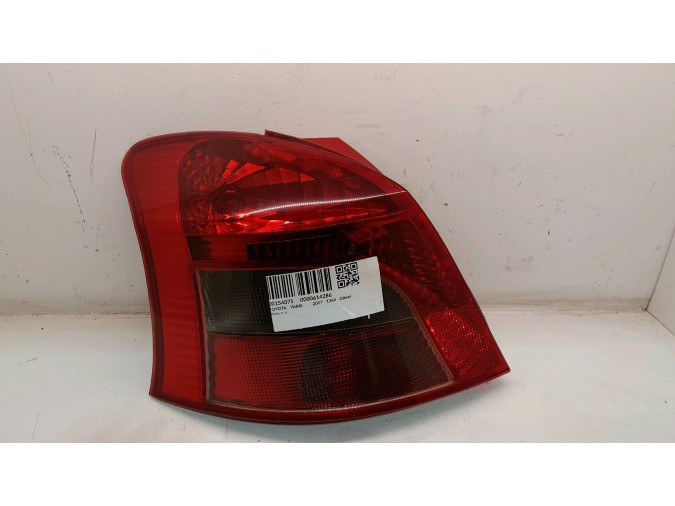 PILOTO TRASERO IZQUIERDO TOYOTA YARIS 2007