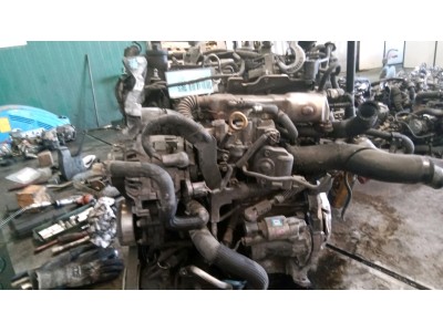 MOTOR CON ACCESORIOS SIN CAJA DE CAMBIOS TOYOTA YARIS 2007