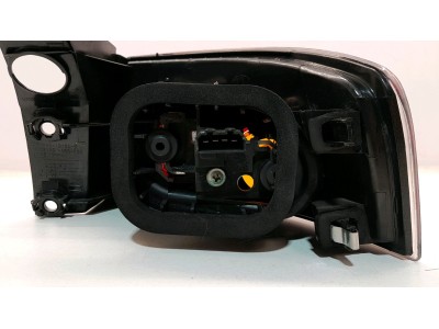 PILOTO TRASERO IZQUIERDO EXTERIOR SEAT IBIZA 2003