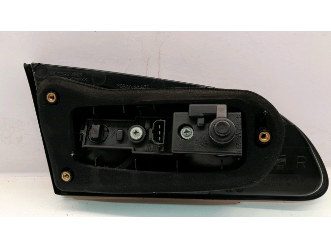 PILOTO TRASERO DERECHO INTERIOR SEAT IBIZA 2003