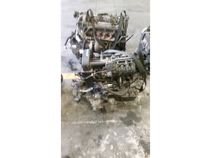 MOTOR CON ACCESORIOS Y CAJA DE CAMBIOS PEUGEOT 207 2012