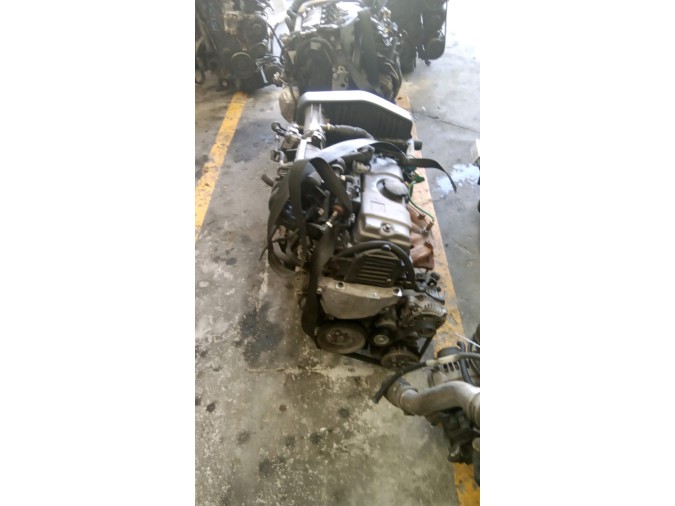 MOTOR CON ACCESORIOS Y CAJA DE CAMBIOS PEUGEOT 207 2012