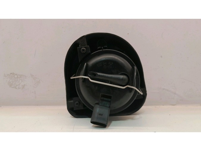 FARO ANTINIEBLA IZQUIERDO VOLKSWAGEN POLO 2004