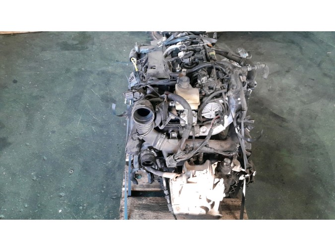 MOTOR CON ACCESORIOS Y CAJA DE CAMBIOS MAZDA 6