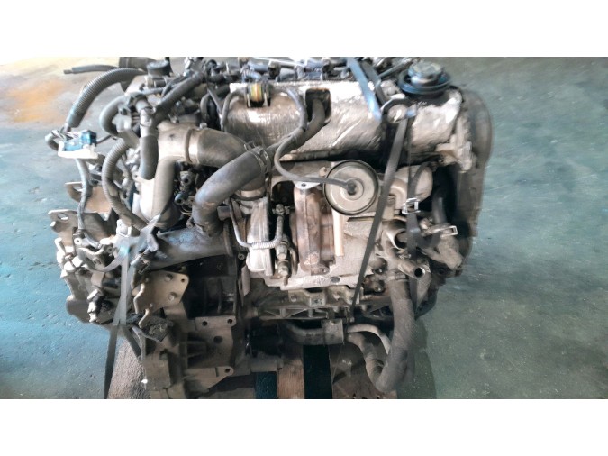 MOTOR CON ACCESORIOS Y CAJA DE CAMBIOS MAZDA 6