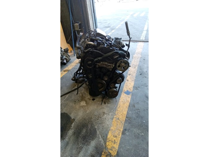 MOTOR CON ACCESORIOS Y CAJA DE CAMBIOS PEUGEOT BIPPER 2008