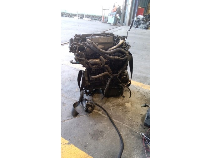 MOTOR CON ACCESORIOS Y CAJA DE CAMBIOS PEUGEOT BIPPER 2008
