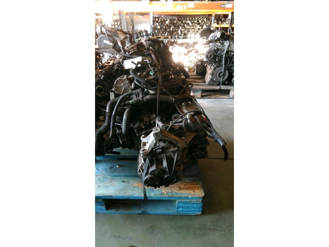 MOTOR CON ACCESORIOS Y CAJA DE CAMBIOS MAZDA 3 2007