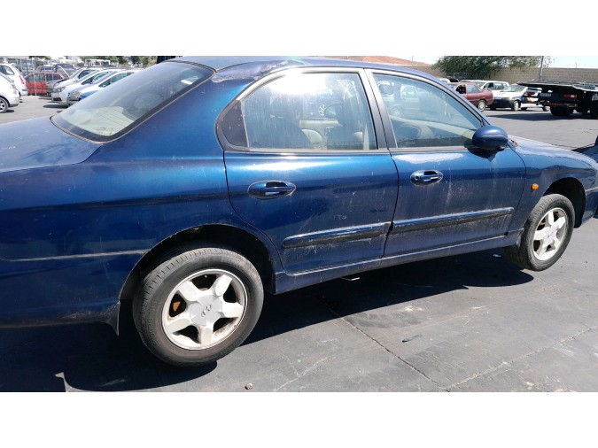 PARAGOLPES TRASERO HYUNDAI SONATA 2000
