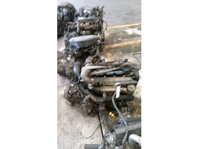 MOTOR CON ACCESORIOS Y CAJA DE CAMBIOS CITROEN C5 2002