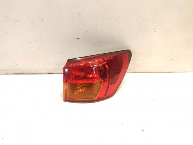 PILOTO TRASERO DERECHO LEXUS IS SERIES 2007