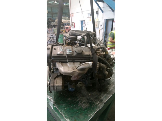 MOTOR CON ACCESORIOS Y CAJA DE CAMBIOS CITROEN C15 1996
