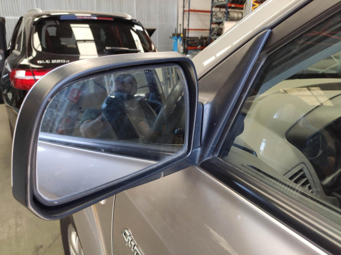 RETROVISOR IZQUIERDO HYUNDAI TUCSON PLATA 2006