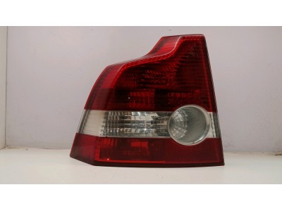 PILOTO TRASERO IZQUIERDO VOLVO S40 2004