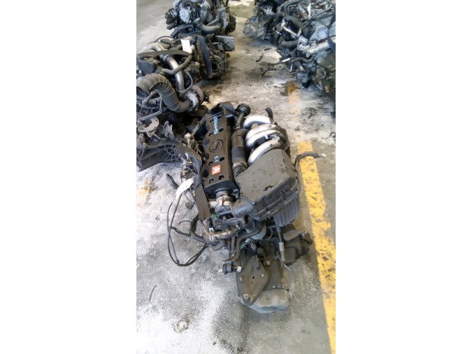 MOTOR CON ACCESORIOS Y CAJA DE CAMBIOS CITROEN SAXO 1999