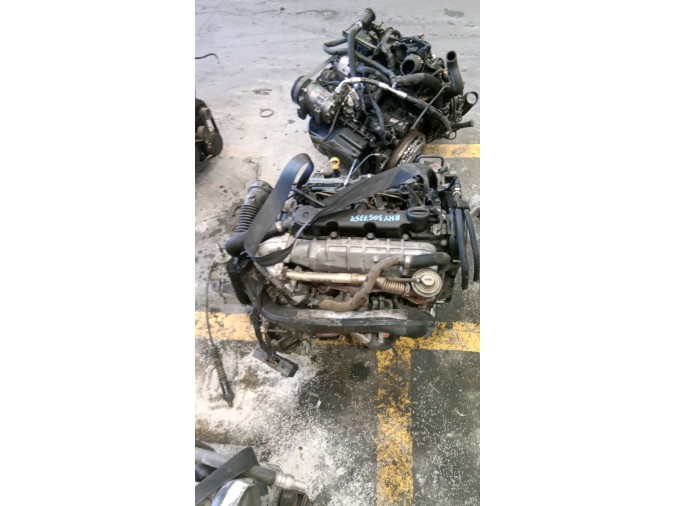 MOTOR CON ACCESORIOS Y CAJA DE CAMBIOS CITROEN XSARA 2004