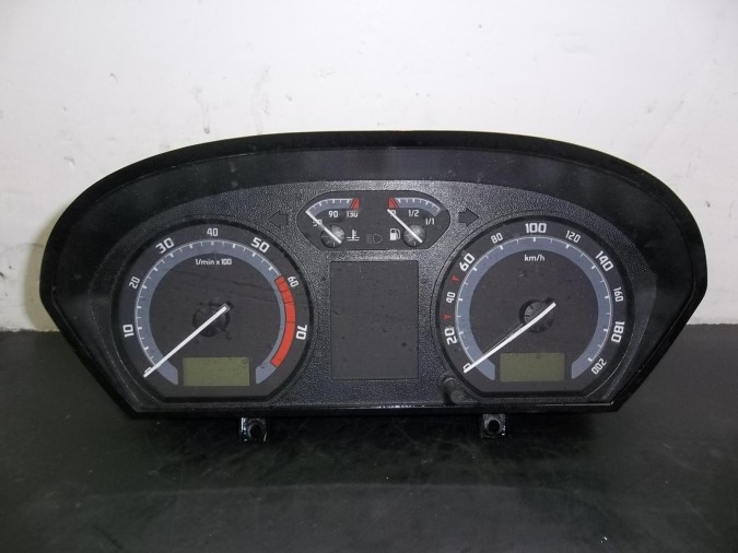 CUADRO INSTRUMENTOS SKODA FABIA