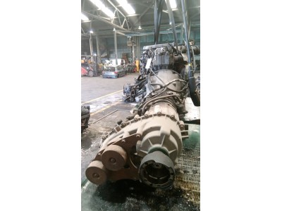 MOTOR CON ACCESORIOS Y CAJA DE CAMBIOS JEEP GRAND CHEROKEE