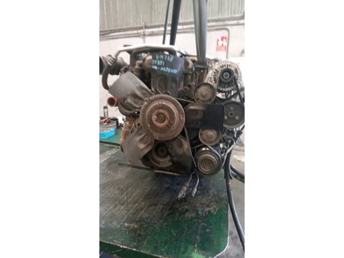 MOTOR CON ACCESORIOS Y CAJA DE CAMBIOS JEEP GRAND CHEROKEE