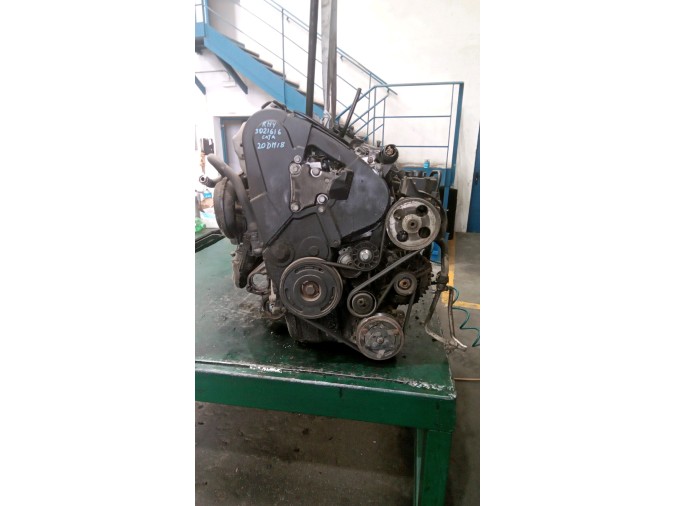 MOTOR CON ACCESORIOS Y CAJA DE CAMBIOS PEUGEOT 206 2002