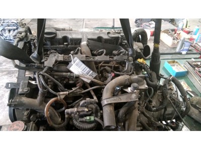 MOTOR CON ACCESORIOS Y CAJA DE CAMBIOS CITROEN XSARA 2003