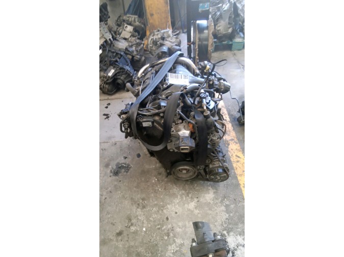 MOTOR CON ACCESORIOS Y CAJA DE CAMBIOS CITROEN C4 PICASSO 2009