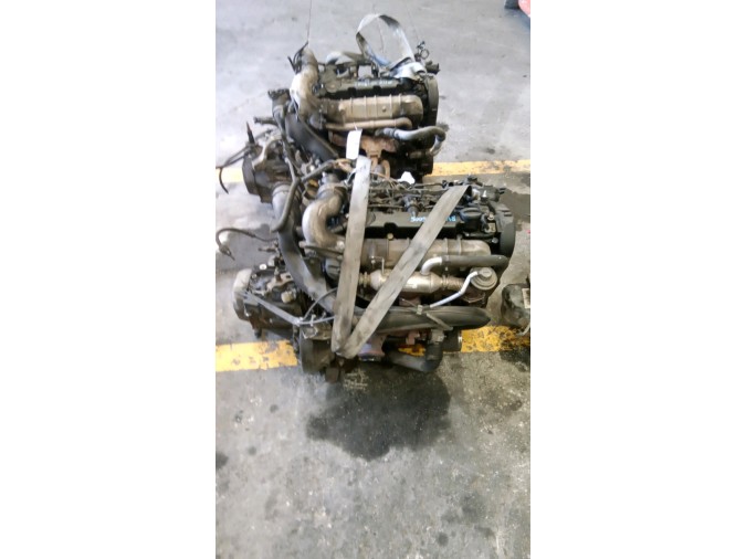 MOTOR CON ACCESORIOS Y CAJA DE CAMBIOS CITROEN C5 2003